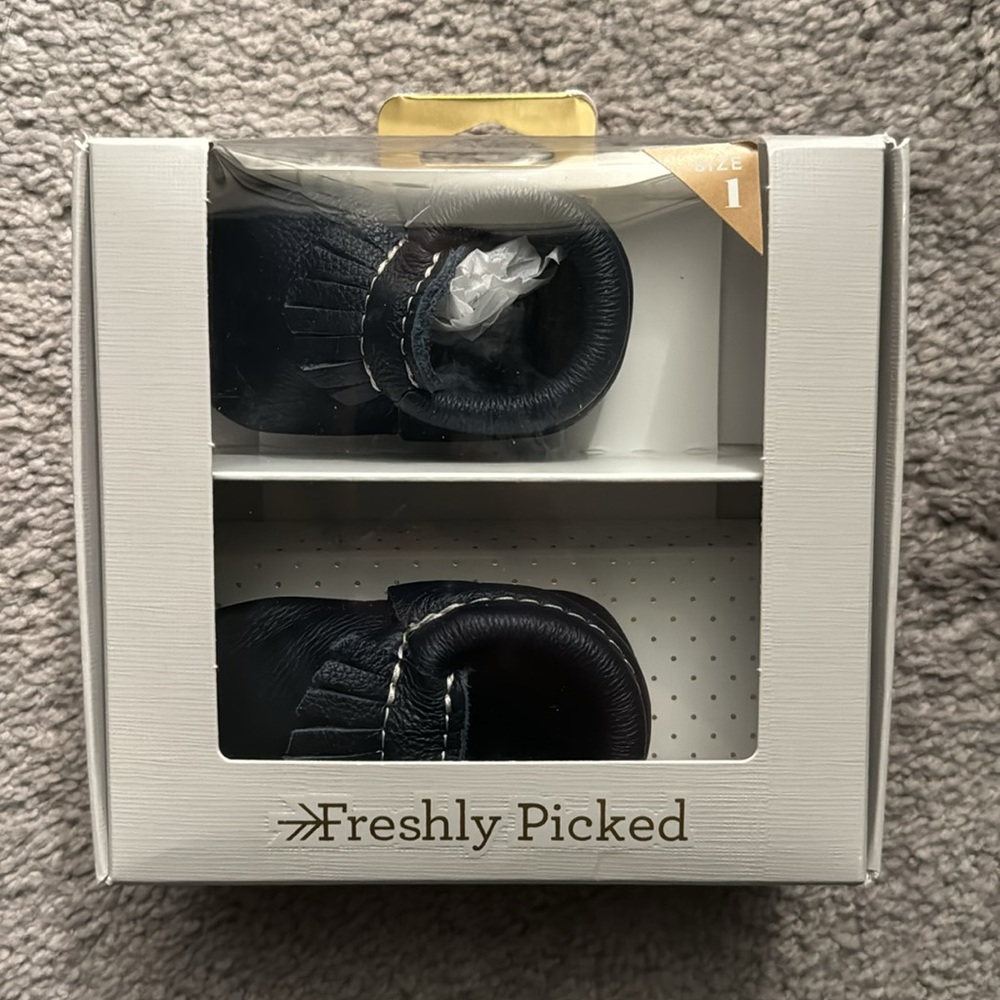 Freshly Picked navy baby moccasin shoes